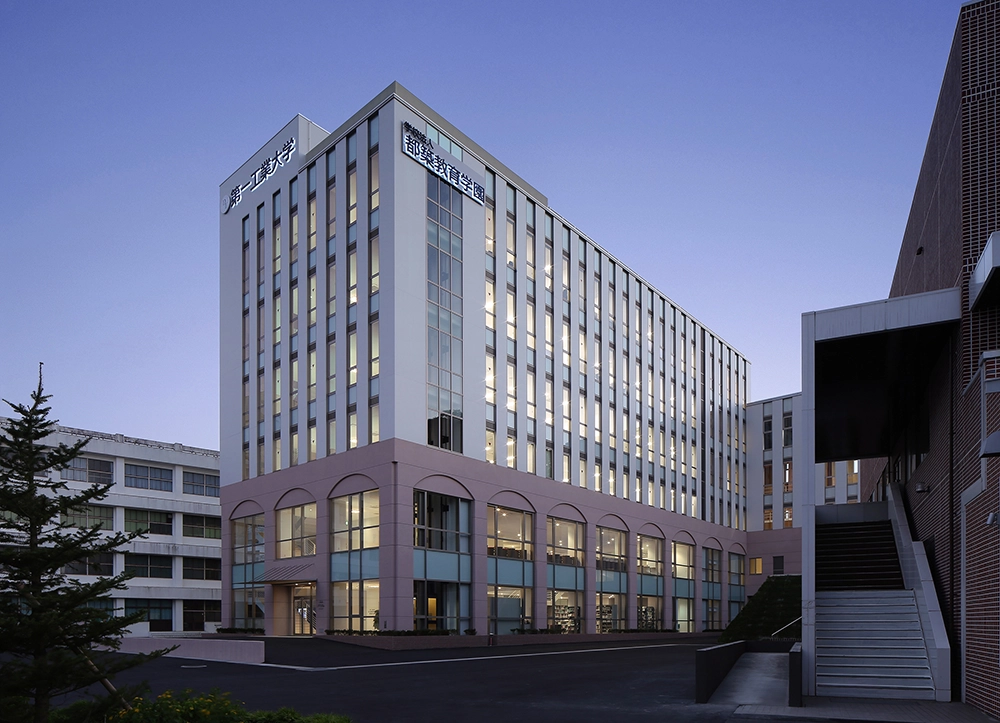 短期大学外観